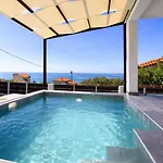 Vila Mirage Luxury Living Nea Poteidaia