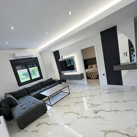 Mirage Luxury Living * 네아 포티데아